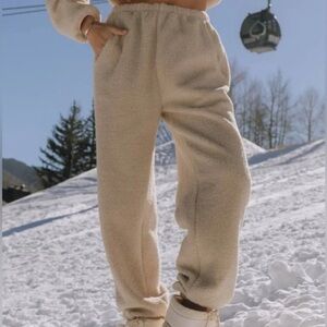 Daily Drills Cozy Sherpa Joggers - Sand